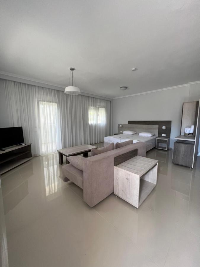 Colibri Apartment Kallithea  Ngoại thất bức ảnh