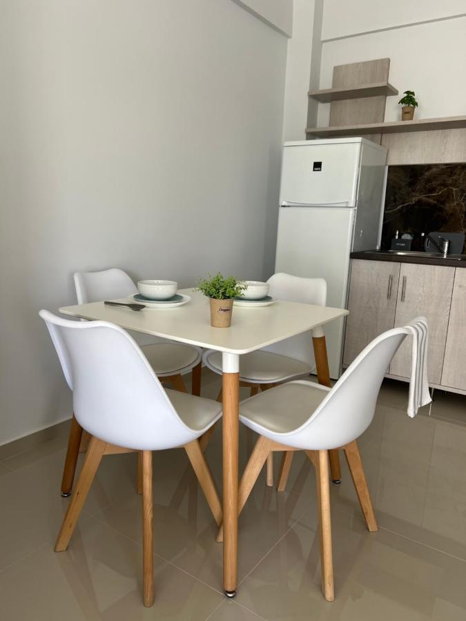 Colibri Apartment Kallithea  Ngoại thất bức ảnh