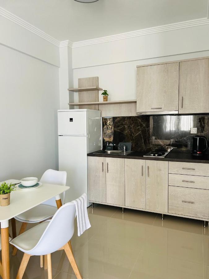 Colibri Apartment Kallithea  Ngoại thất bức ảnh