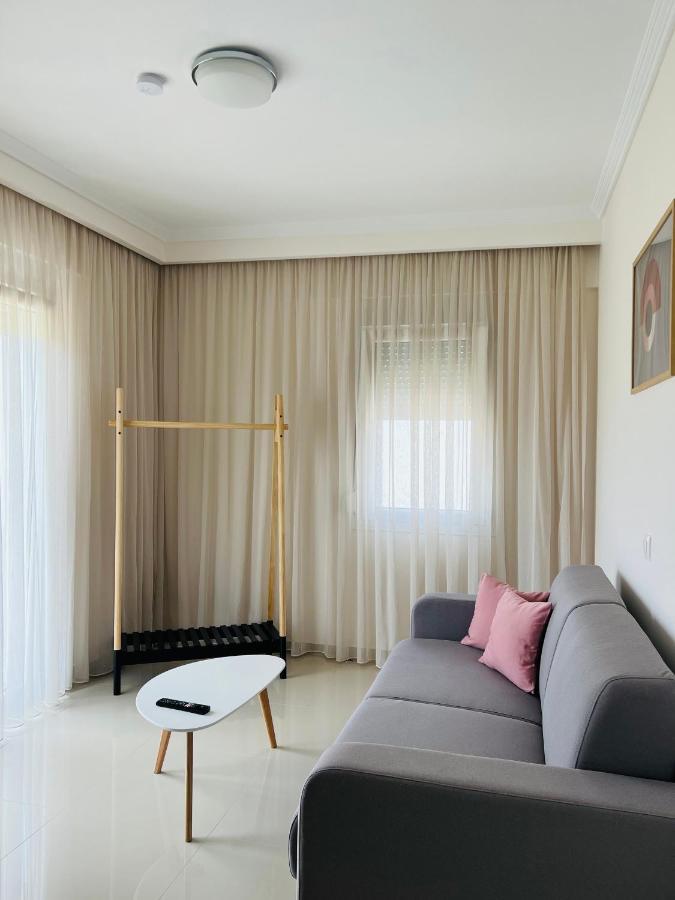 Colibri Apartment Kallithea  Ngoại thất bức ảnh