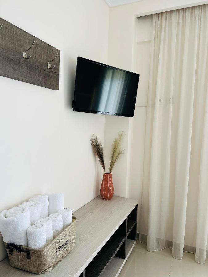 Colibri Apartment Kallithea  Ngoại thất bức ảnh